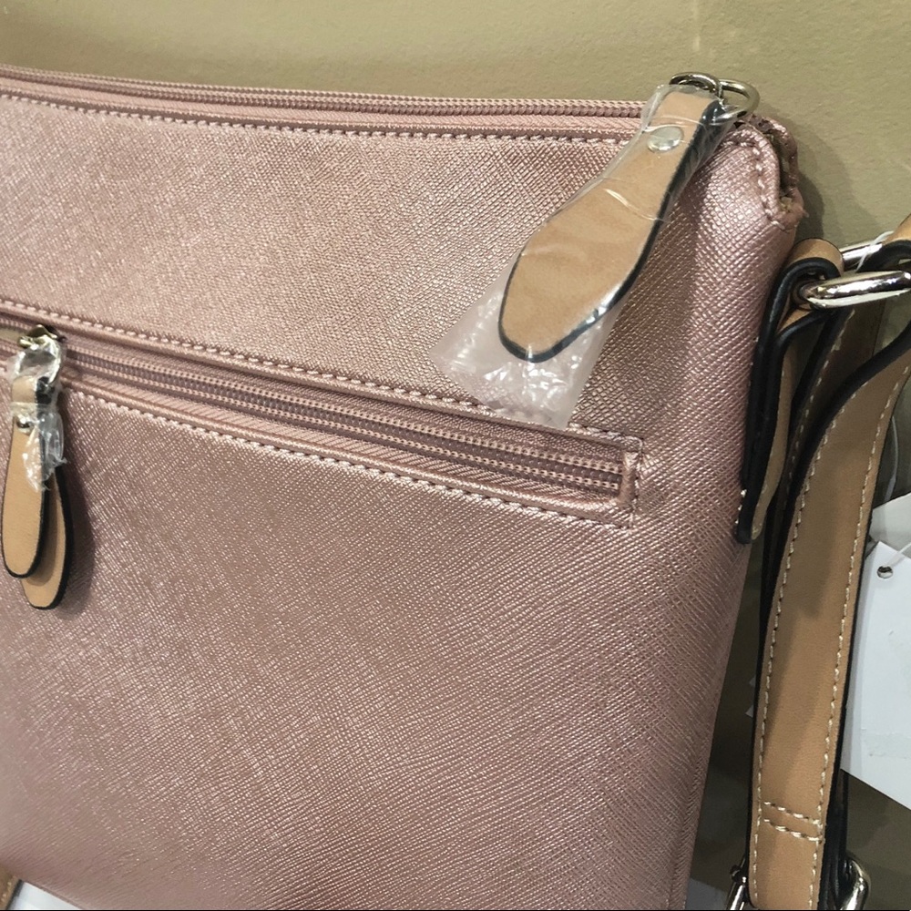 New Giani Bernini Crossbody Bag (Store Return) - Picture 7 of 10